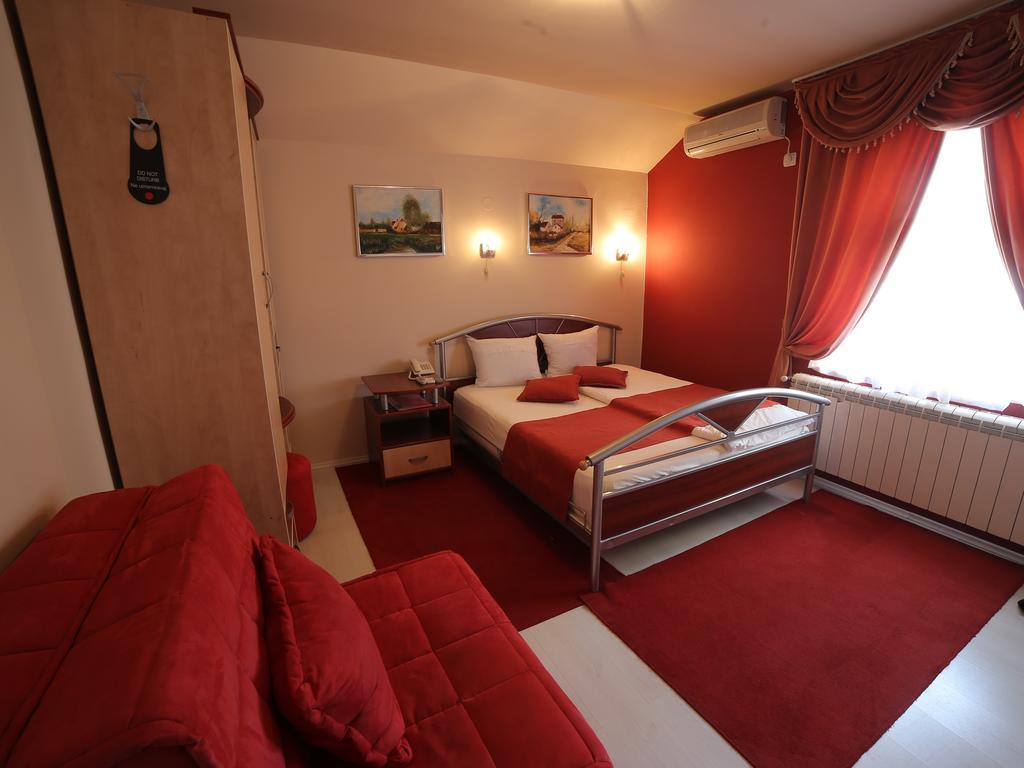 Hotel Zeneva Kragujevac Pokój zdjęcie