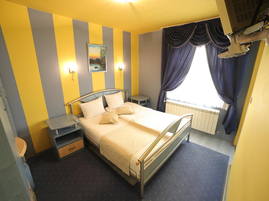 Hotel Zeneva Kragujevac Pokój zdjęcie