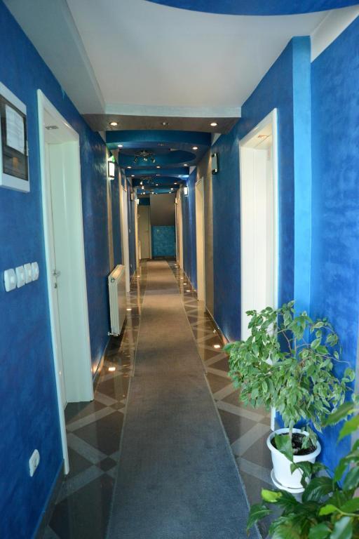 Hotel Zeneva Kragujevac Zewnętrze zdjęcie